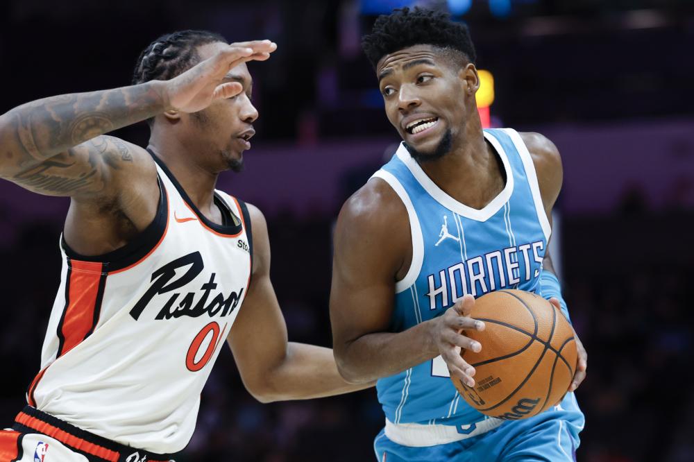 两队的较量 两队的较量