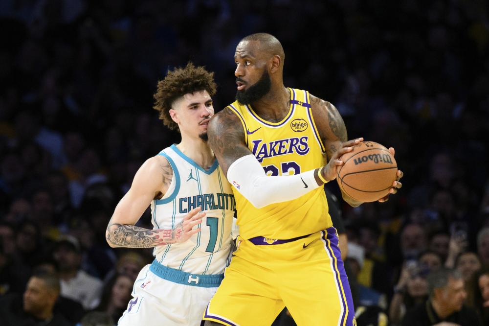 现折射出中 现折射出中