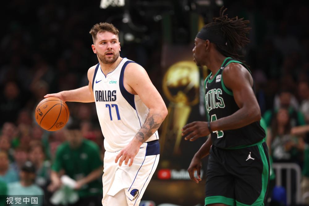 相比之下 相比之下